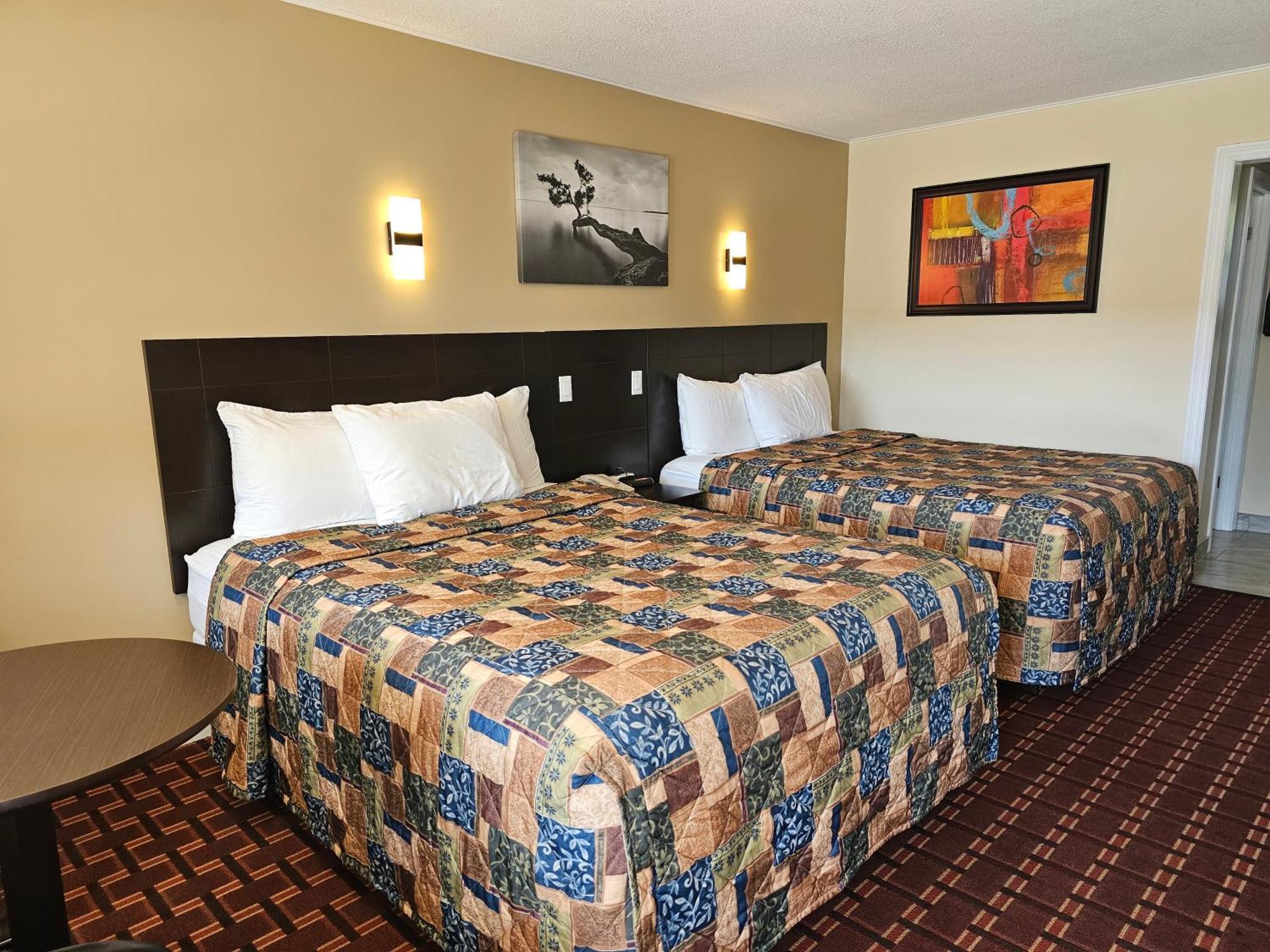 Fox Motor Inn Greater Napanee Esterno foto