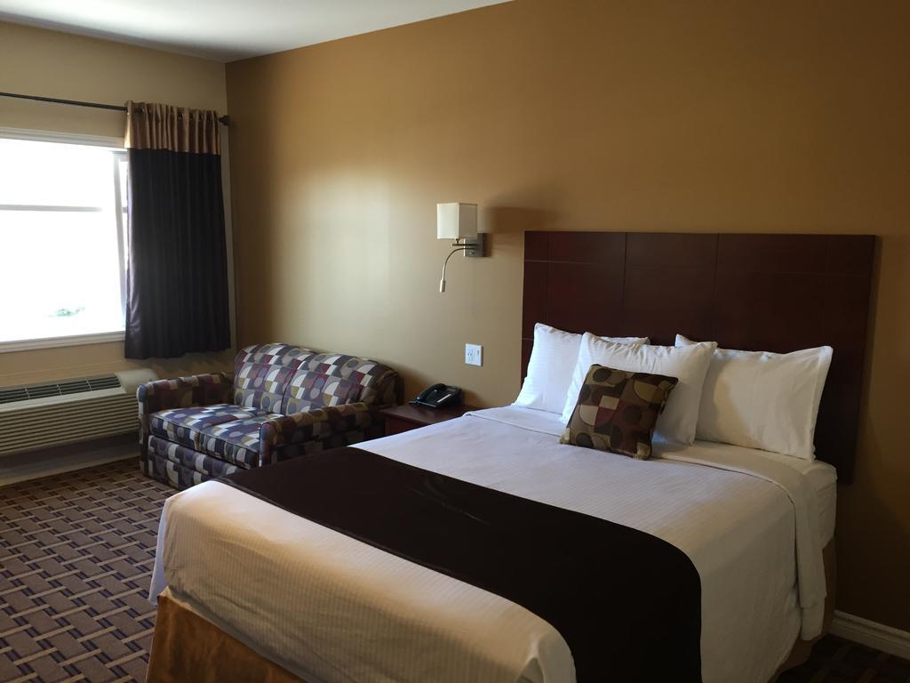 Fox Motor Inn Greater Napanee Esterno foto